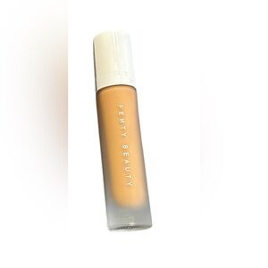{Fenty beauty} pro filter soft matte longwear foundation 410